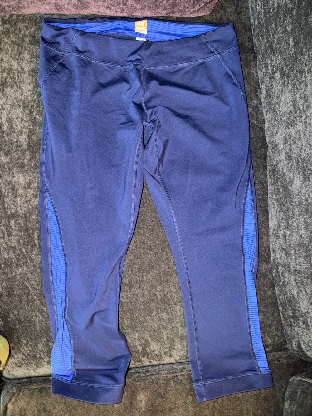 Women’s Blue Athletic Capri Leggings